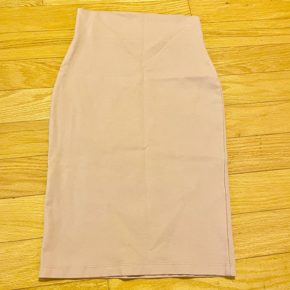 Forever 21 blush Body Con Skirt